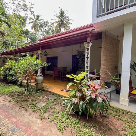 Abraham Beach House Тангалле Екстер'єр фото