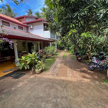 Abraham Beach House Тангалле Екстер'єр фото
