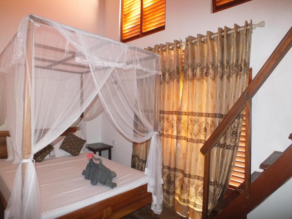 Abraham Beach House Тангалле Екстер'єр фото